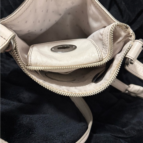 Fossil Cream Crossbody Bag with Adjustable Strap - Picture 12 of 14